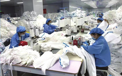 譽誠公司工人全力以赴趕訂單，市場推廣宣傳助力品牌騰飛